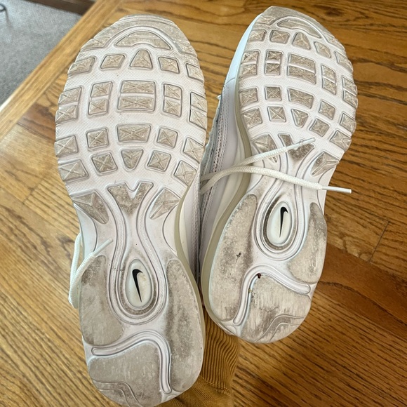 Mystery Color Sneakers - Picture 3 of 4